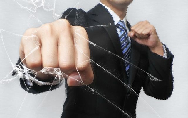 ずる賢い人とは戦って失敗